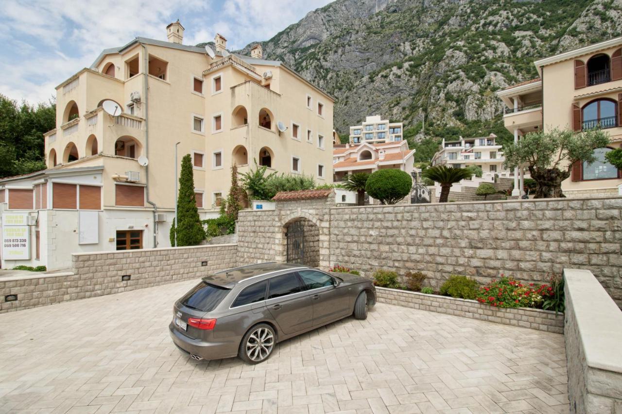 Apartments Djuranovic Kotor Luaran gambar
